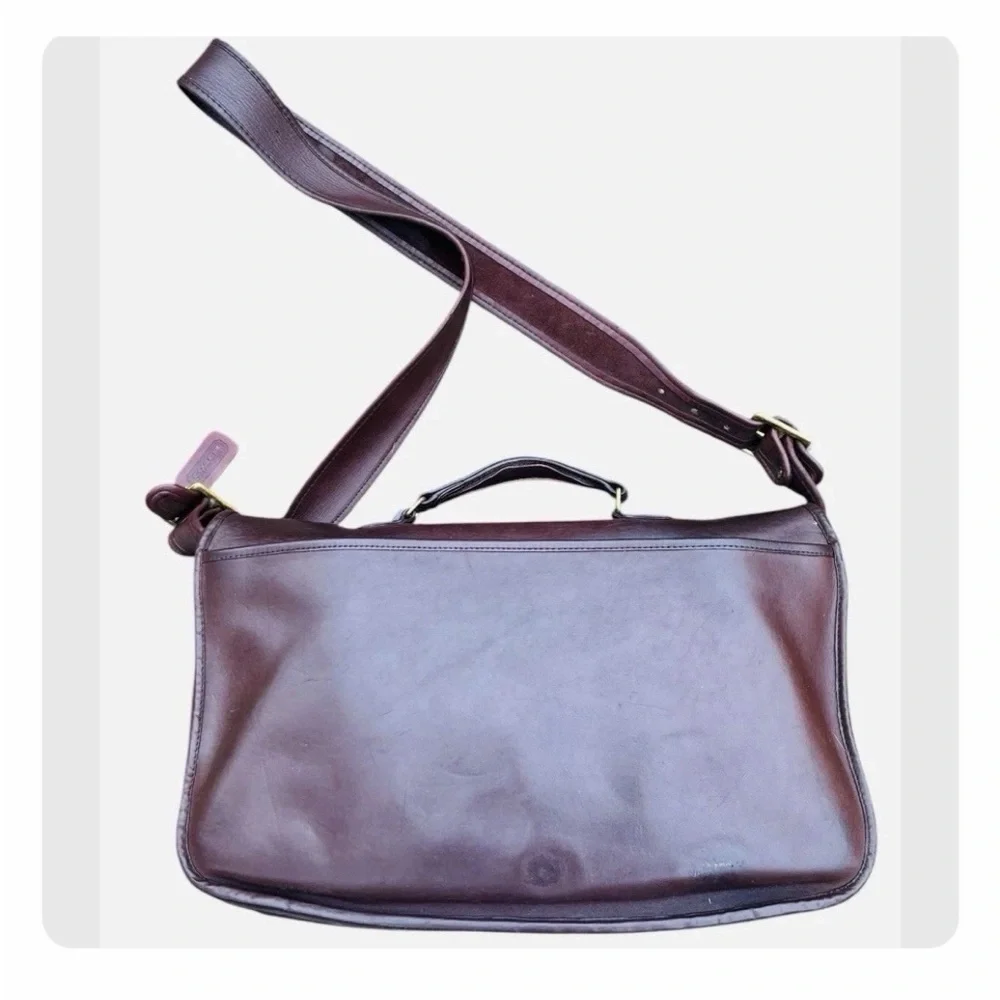 Vintage Coach Carrier NYC Bag Purse USA Burgundy leather 80s Musette Crossbody - Picture 2 of 15